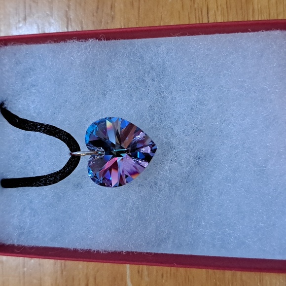 Tropical Orchid Crystal Heart Necklace - Picture 2 of 6